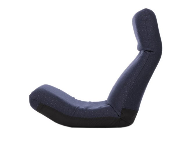 ANA機のファーストクラスシート生地を採用した座椅子 - 価格.com