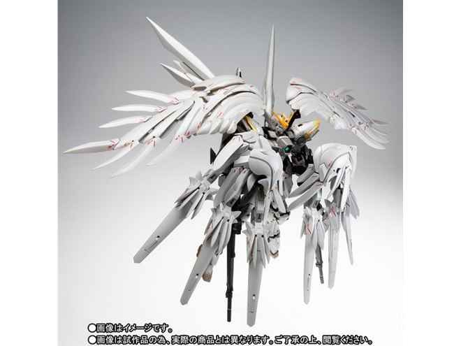 バンダイ、フィギュア「ウイングガンダムスノーホワイトプレリュード