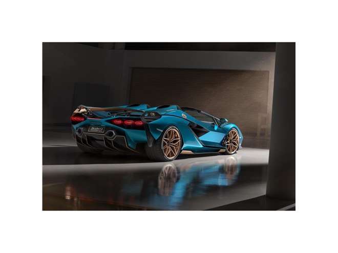 ランボルギーニのV12ハイブリッドオープンモデル「シアン ロードスター