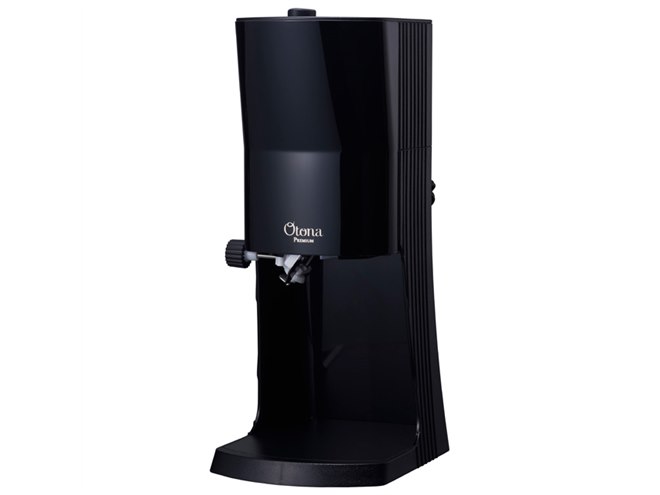 ドウシシャ、限定オールブラック仕様の「電動わた雪かき氷器