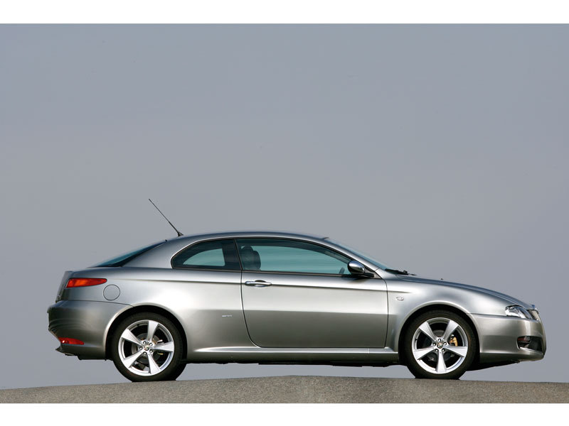 アルファロメオ アルファGTの価格・新型情報・グレード諸元 価格.com