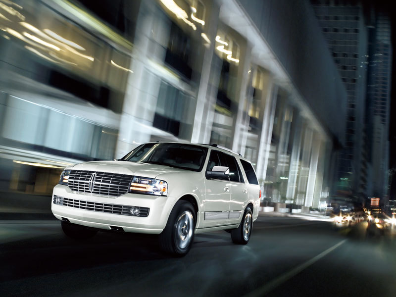 リンカーン ナビゲーターの価格・新型情報・グレード諸元 価格.com