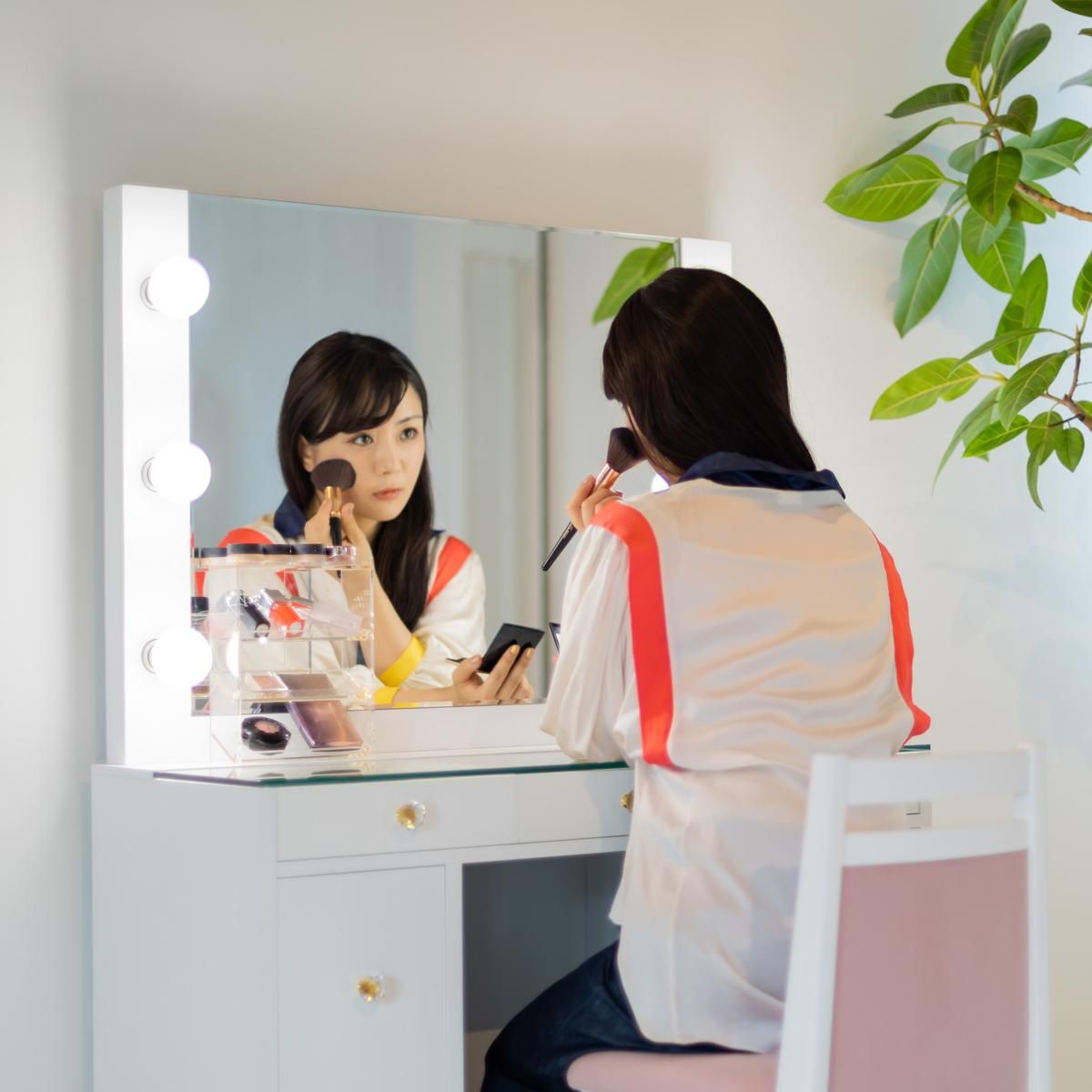 カンタービレ 女優ミラー クリーミーピンク | LEDライト付きドレッサー