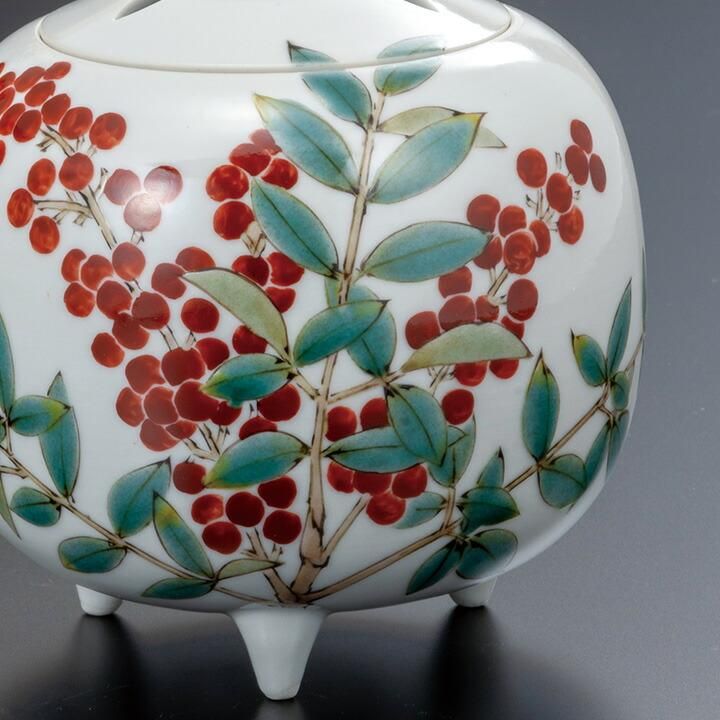 3.8号香炉 南天 / 山田義明