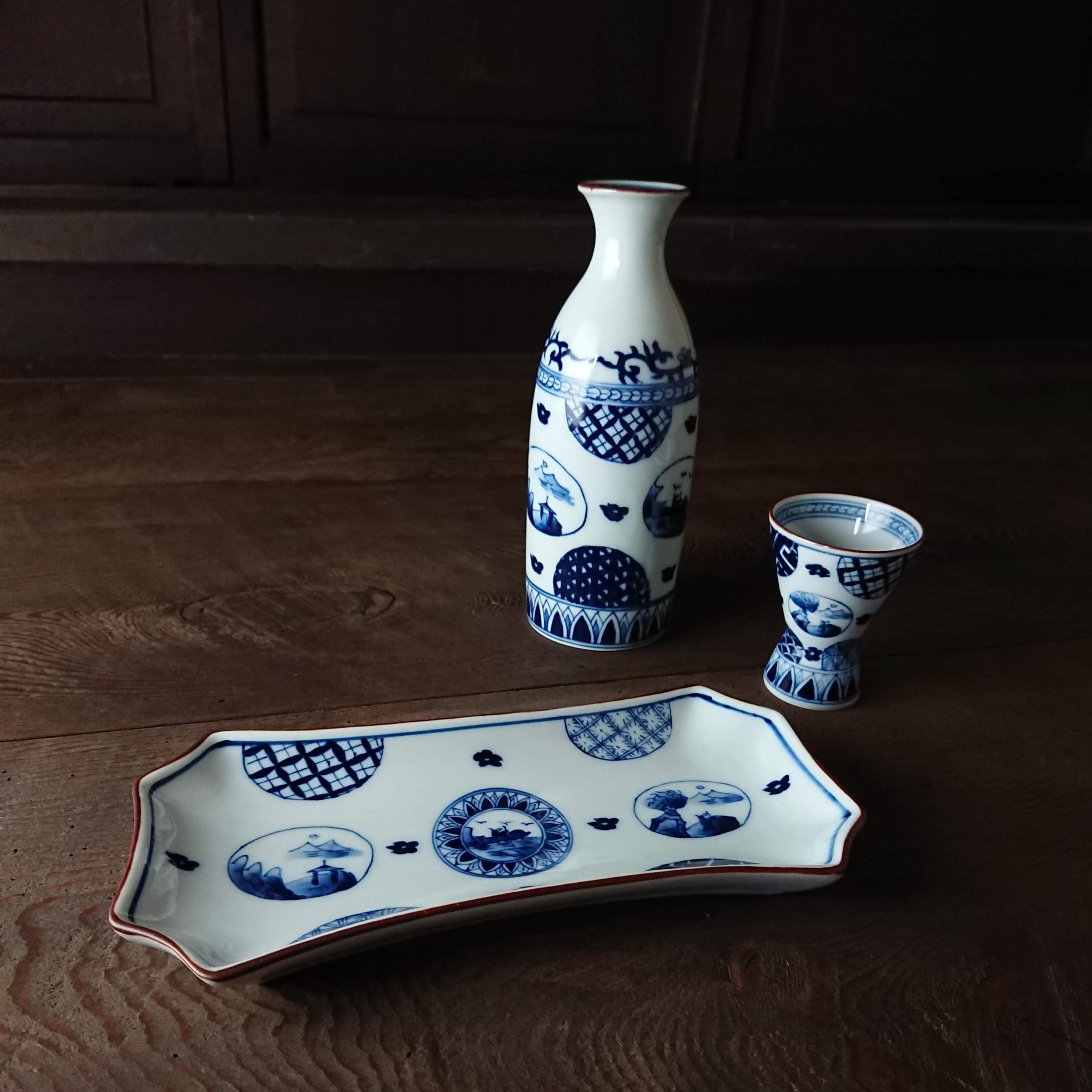 丸紋山水絵四方寄長角皿 - 三川内焼「平戸洸祥団右ヱ門窯」オンライン