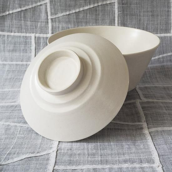 慎太郎ごのみオリジナル 古伊万里写し 蓋付き白磁碗 - 慎太郎ごのみ