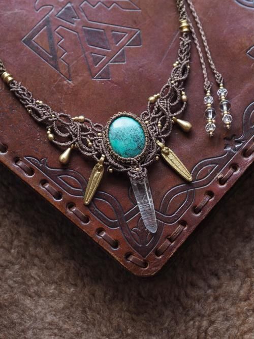 マクラメ編みネックレス ターコイズ＆ヒマラヤ水晶（インド