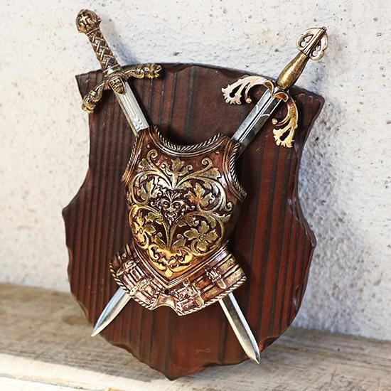 盾と剣の壁掛けオブジェ・金色 - 海福雑貨通販部