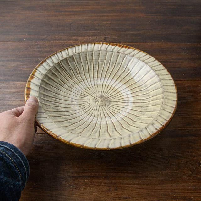 小鹿田焼 黒木昌伸窯 尺皿 01 刷毛目 リム 白 - FRANK暮らしの道具