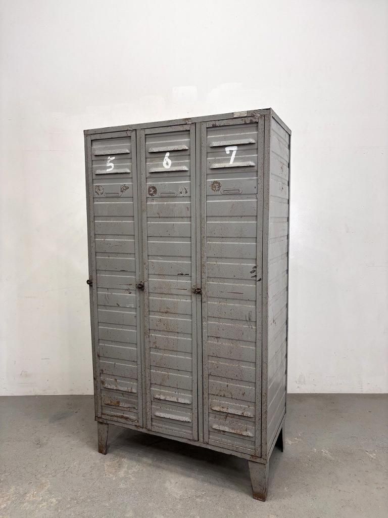 ヴィンテージ インダストリアル スチールロッカー - アンティーク