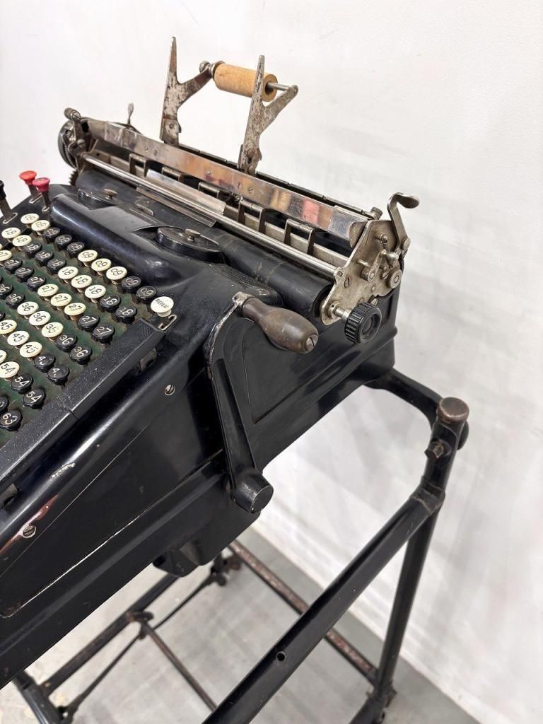 1920's Burroughs Adding Machine 社製ヴィンテージ カルキュレーター