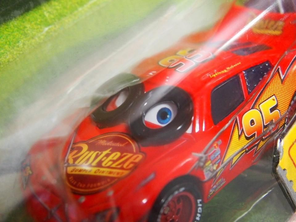 SPIN OUT LIGHTNING MCQUEEN