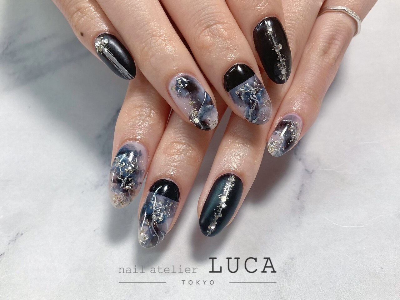 2026年冬トレンド】ストーン マーブルのネイルデザイン集｜人気順