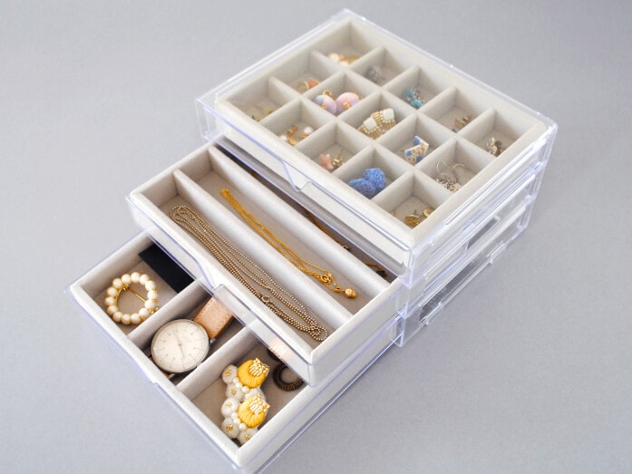 ダイソー】おしゃれに収納できると話題！「3段引き出しケース」を実践