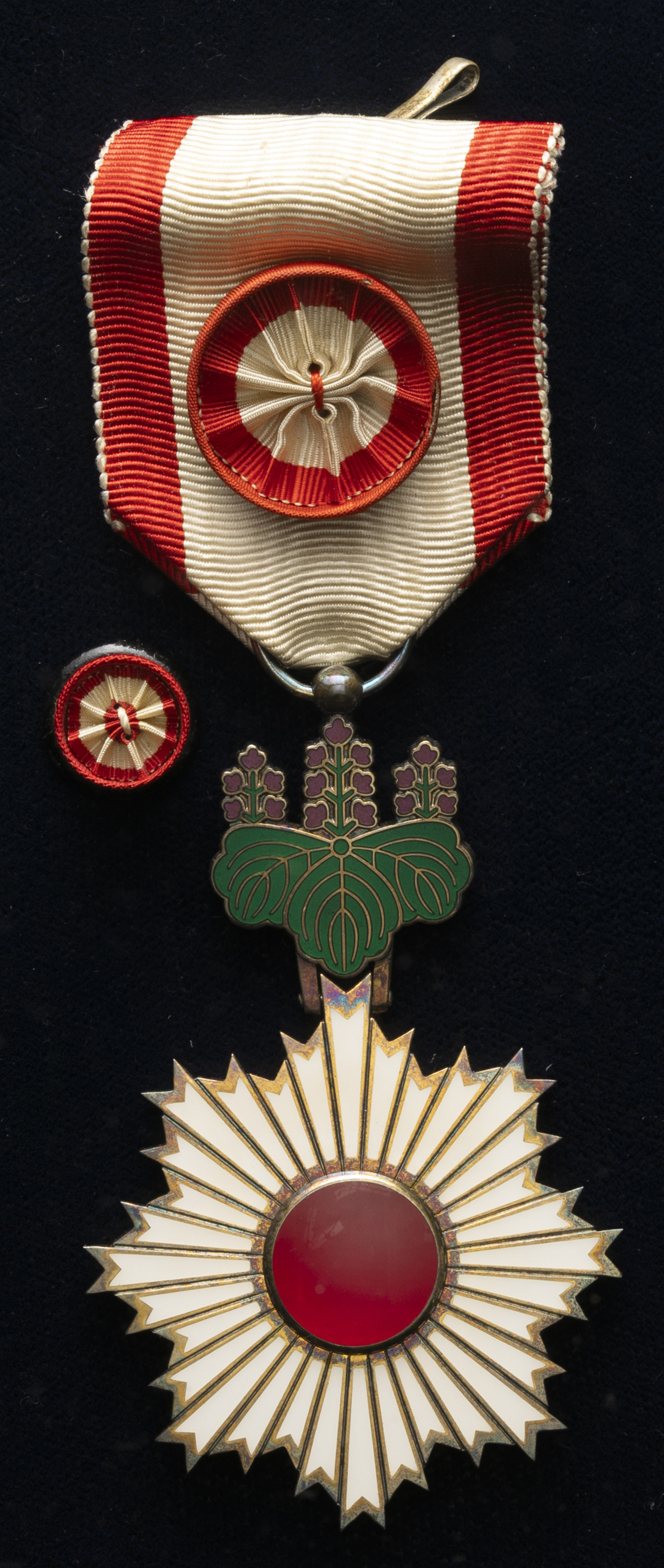 貨幣博物館 | ORDER 勲章 勲4等旭日小綬章 ほぼ完全品 AU