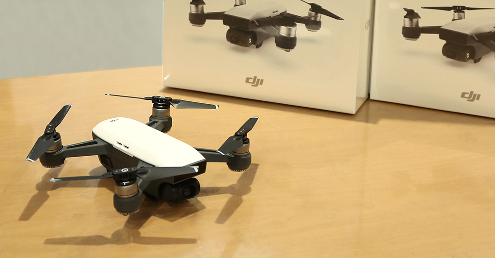 DJI Spark発売開始！今ならフリー在庫あります。実機もショールームに