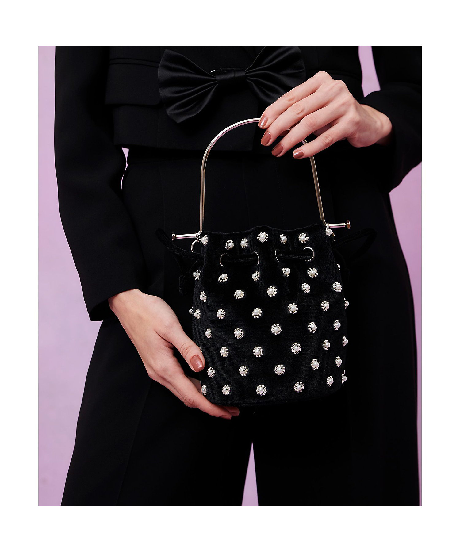 LOULOU WILLOUGHBY】パール刺繍ベロア巾着