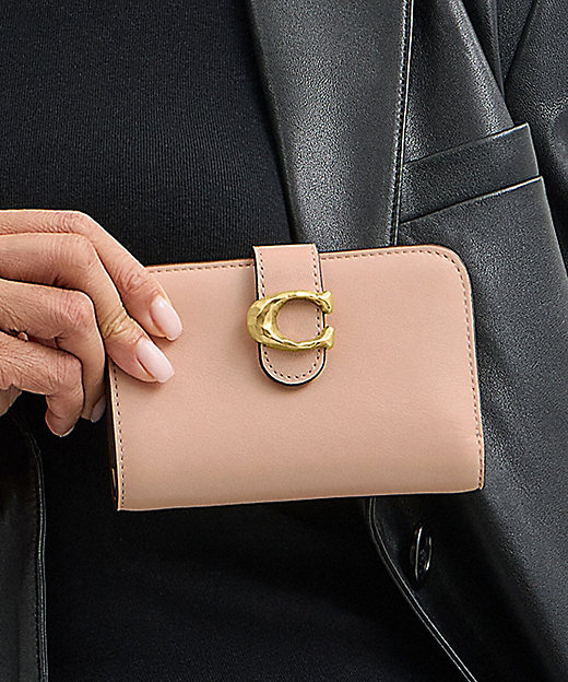 タビー ウォレット | COACH/コーチ | 三越伊勢丹オンラインストア