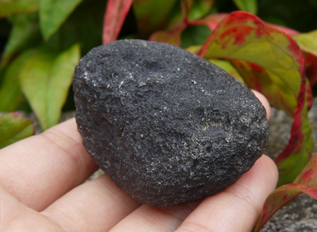 チンターマニストーン原石 アリゾナ州産 69g 希少!をUPいたしました