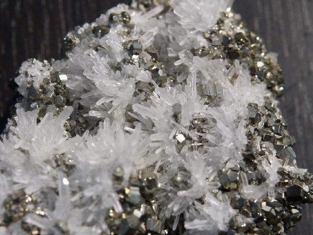 さいたま 大宮 | 天然石 パワーストーン 販売店|石の記録 / パイライト