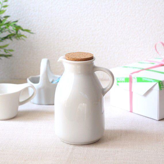 コルクのミルクピッチャー 国産 瀬戸焼 朝のオシャレアイテム ポット