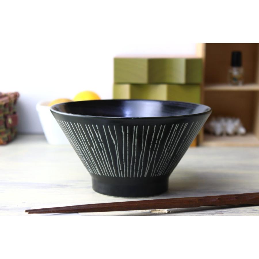 彫十草 5寸丼 16cm 日本製 美濃焼 50丼 どんぶり 丼 大きい茶碗 深鉢