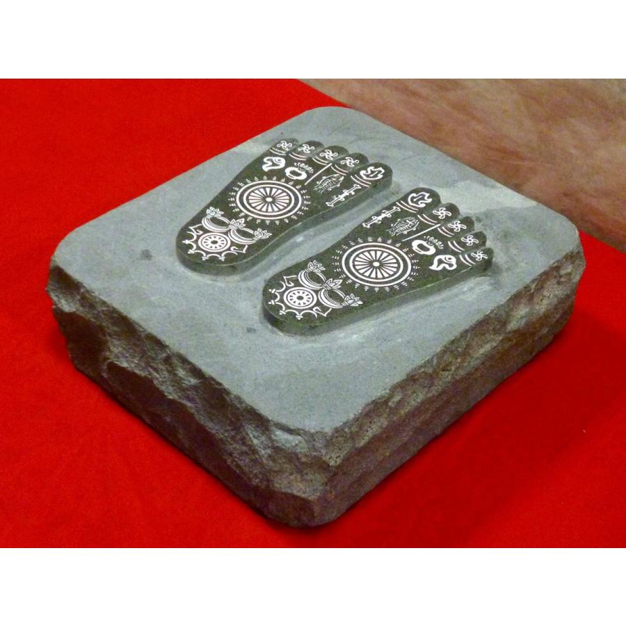 仏足石 浮き彫りタイプ : 仏像・仏具専商の彫一 Yahoo!店 - 通販