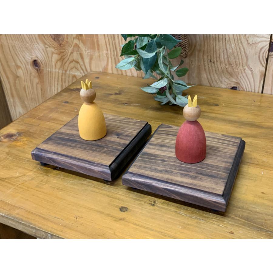 台座 飾り台 ダークブラウン 13×13×3cm フィギュア ディスプレイ 木製