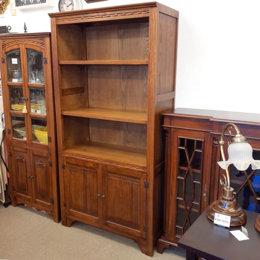 ブックシェルフ 英国アンティーク風オープンキャビネット 本棚 ドア