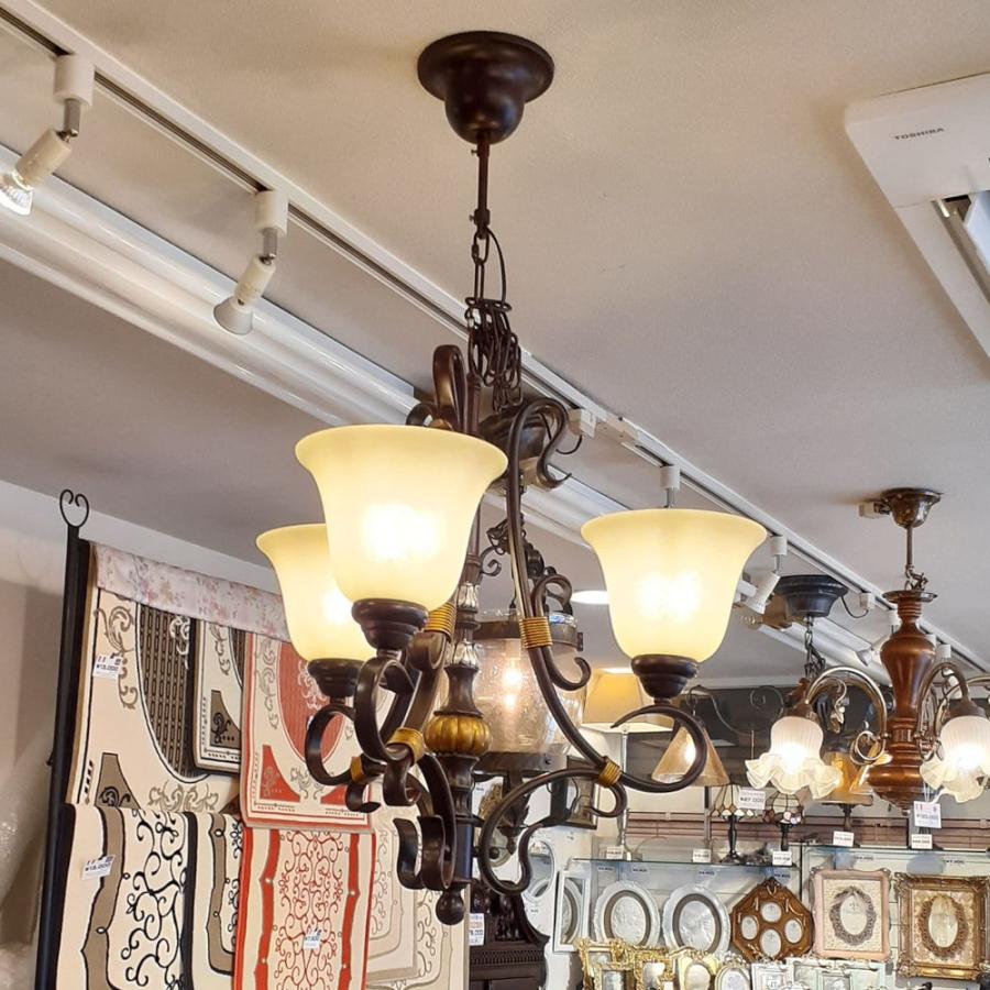 シャンデリアランプ おしゃれ 3灯式 アイアン ガラスシェード 7707000
