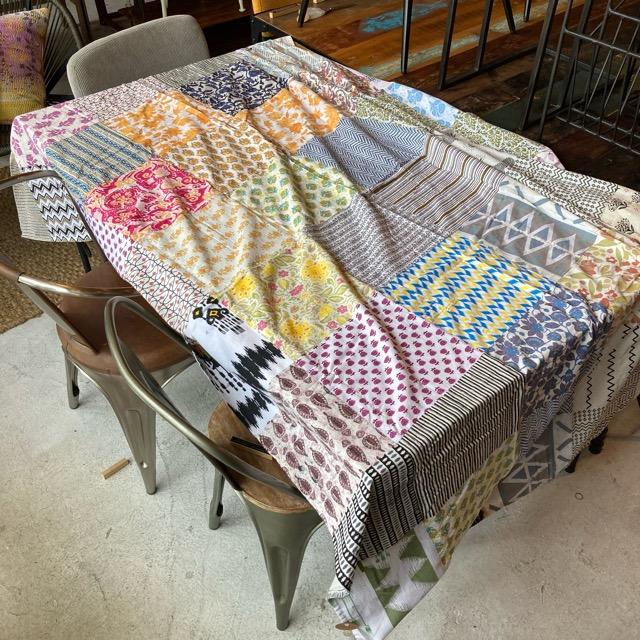 インド プリントパッチワークマルチクロス 150cm×225cm ホワイト