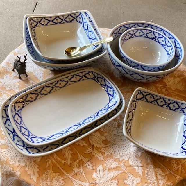 タイ 青白陶器 パイナップル柄四角ボウル M 16cm タイ料理 アジアン