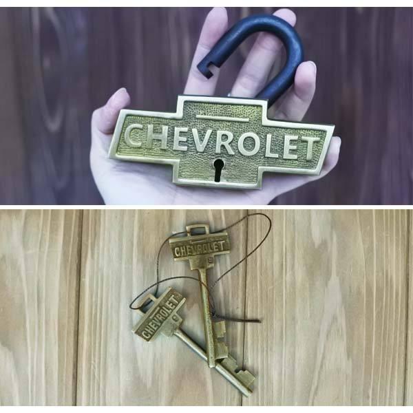 シボレー CHEVROLET アンティーク ロック 鍵2本付き 南京錠 キー