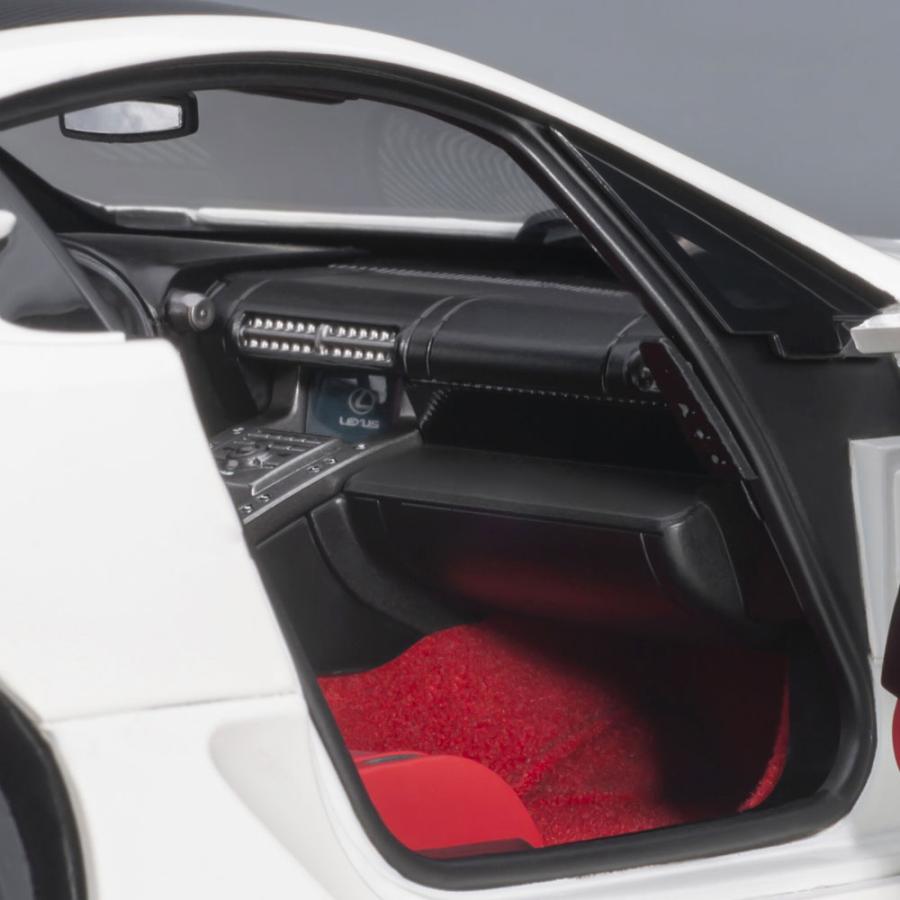 ミニカー 1/18 レクサス LFA ホワイテスト ホワイト ブラック カーボン