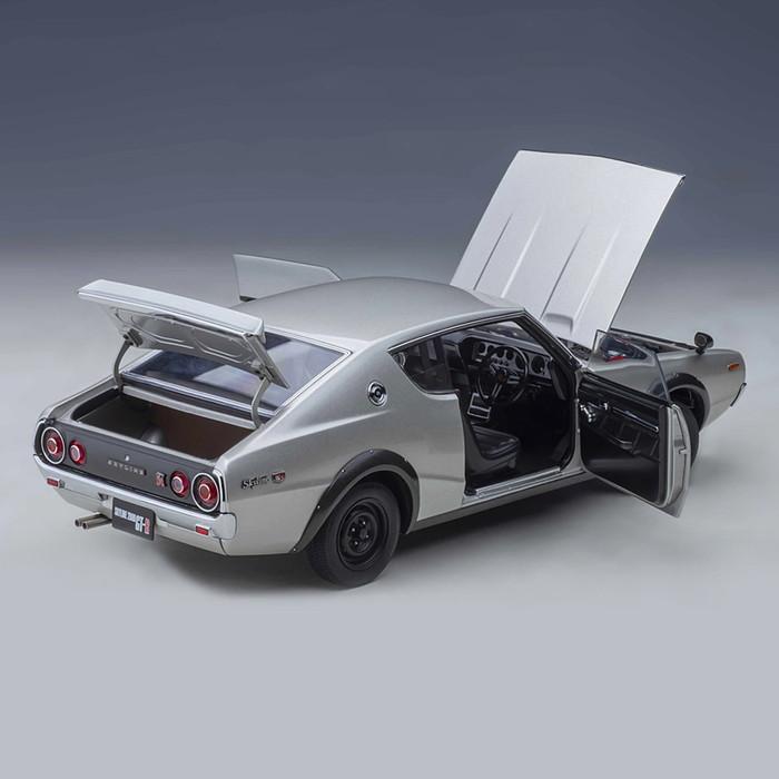 ミニカー 1/18 日産 スカイライン 2000 GT-R KPGC110 シルバー