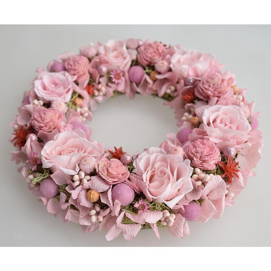 プリザーブドフラワーリース ピンクのバラ かわいらしいピンクのお花