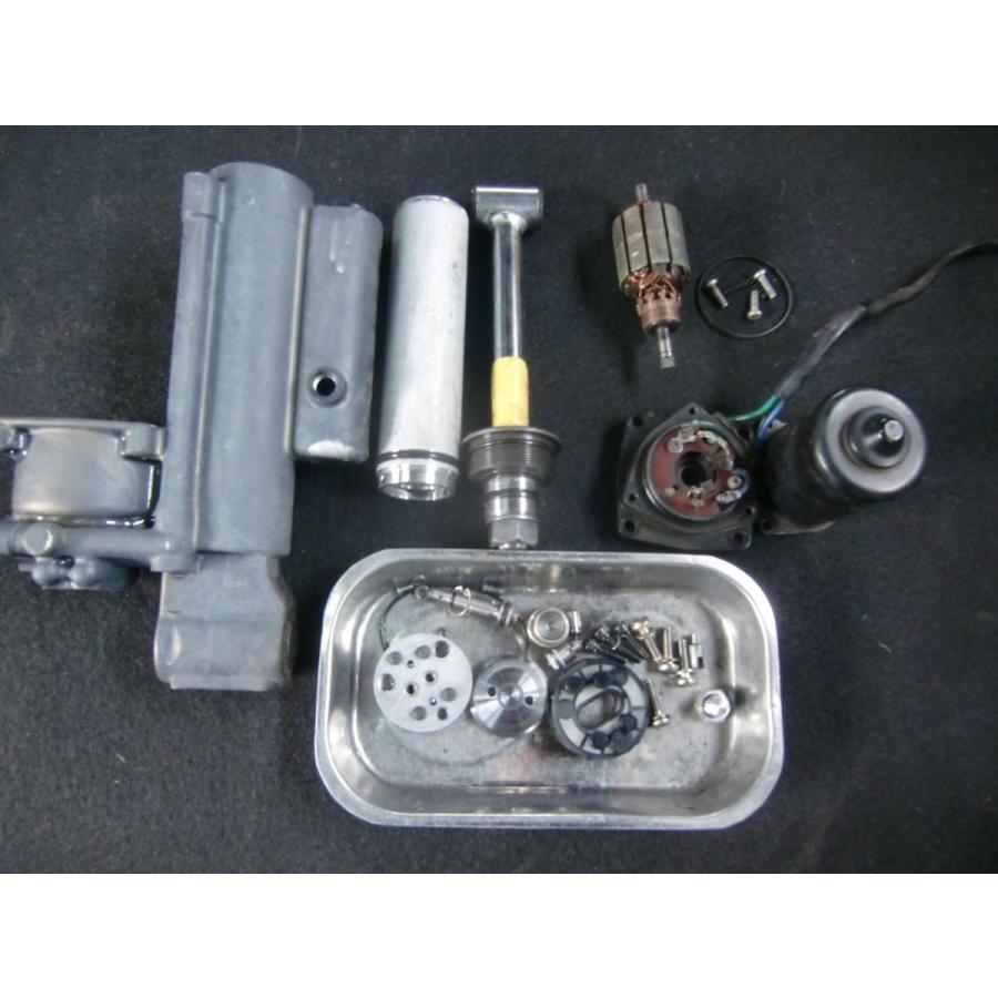 ホンダ（HONDA） ホンダ除雪機 パワーハイトシリンダー オイル漏れ修理