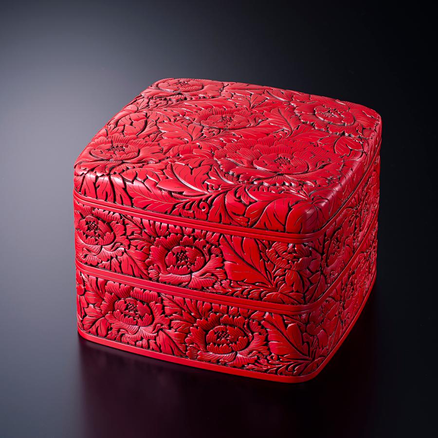 村上の伝統工芸『村上木彫堆朱 重箱二段』 : 道の駅朝日-朝日みどりの