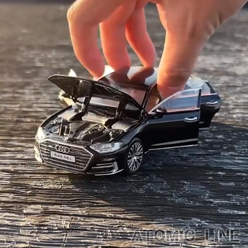 アウディ A8 1/32 ミニカー 全3色 ライト点灯 エンジンサウンド 合金
