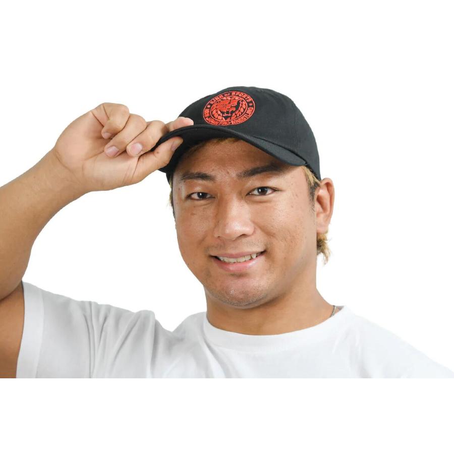 ライオンマーク ローキャップ（2025・ブラック×レッド）新日本プロレス