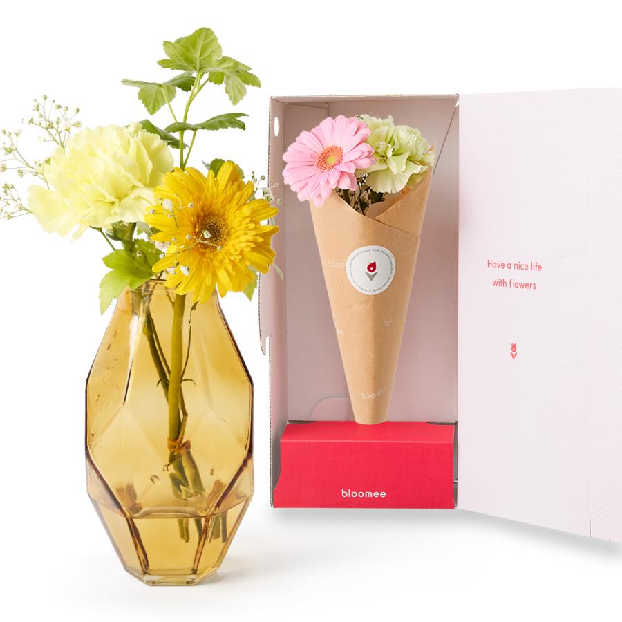 お花 ギフト 誕生日 季節のお花4本ブーケと7種類から選べる花瓶の