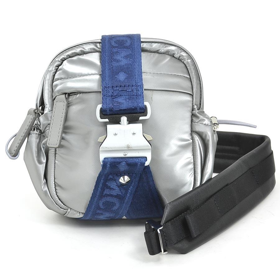MCM（エムシーエム） エム シー エム ショルダーバッグ PVC シルバー