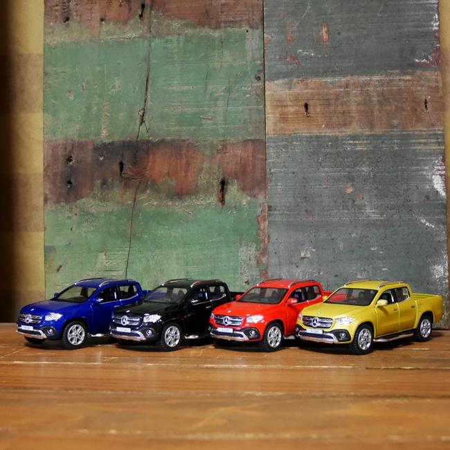 メルセデスベンツ Xクラス ダイキャストミニカー Mercedes Benz X