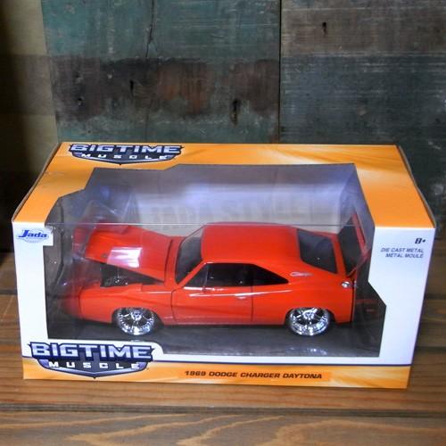 レトロミニカー 1969 DODGE CHARGER DAYTONA 1：24サイズ ダッジ JADA