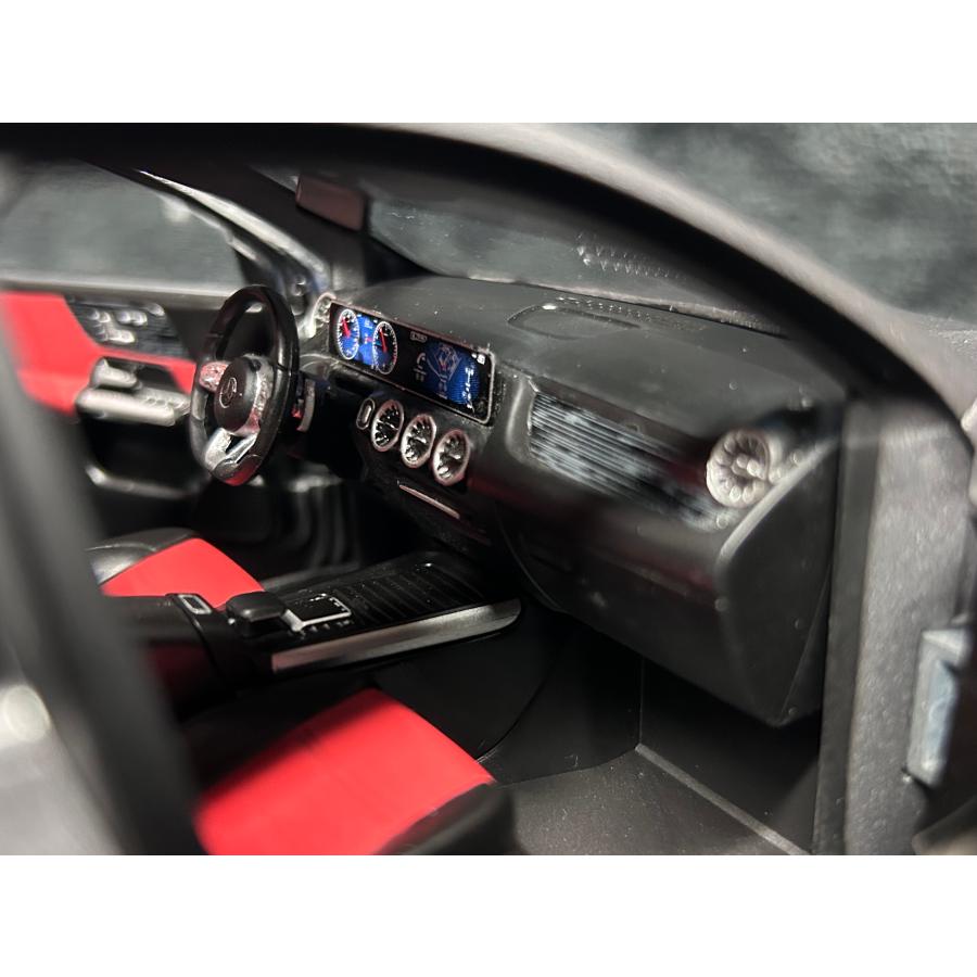 Z Models 1/18 Mercedes Benz GLA (H247) mountain gray メルセデス