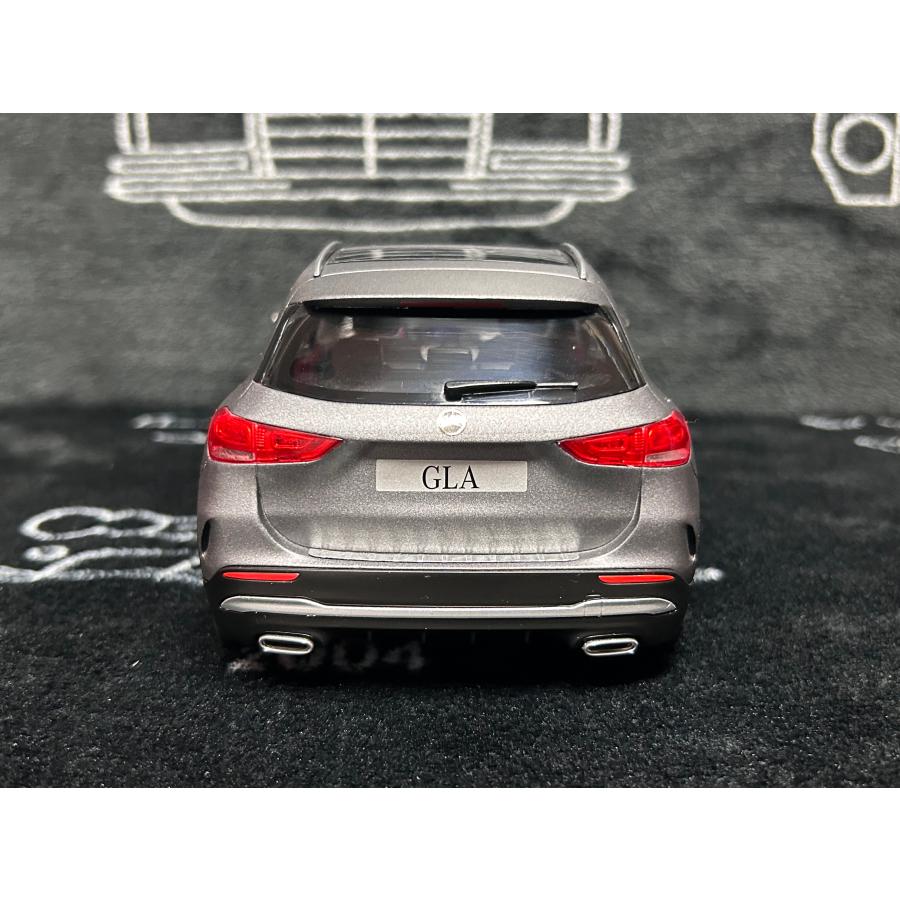 Z Models 1/18 Mercedes Benz GLA (H247) mountain gray メルセデス