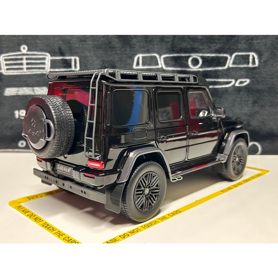 iScale iScale 1/18 Mercedes Benz AMG G 63 4x4 W463 Obsidian black