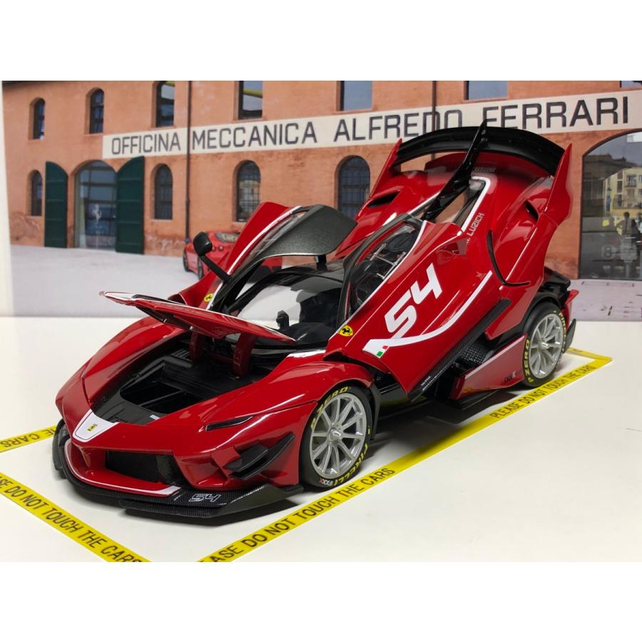 Bburago（ブラーゴ） Burago signature 1/18 Ferrari FXX K #54 レッド