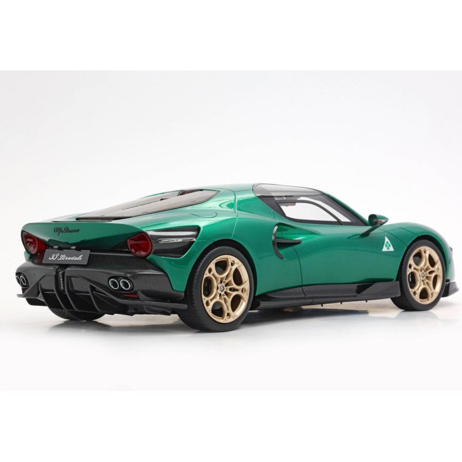 B.B.R ＜予約品＞ BBR 1/18 Alfa Romeo 33 Stradale Verde Montreal