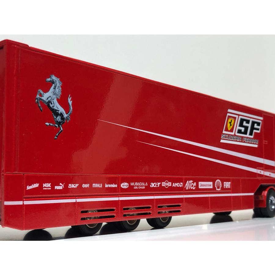 1/43 Iveco Stralis Race Car Transporter Scuderia Ferrari 2007